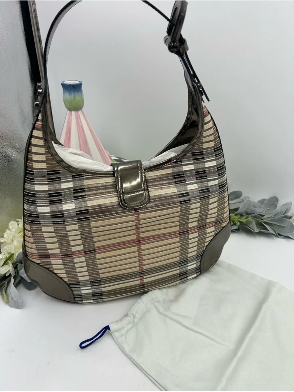 Women’s Burberry Brook hobo bag canvas check made in Italy pristine condition